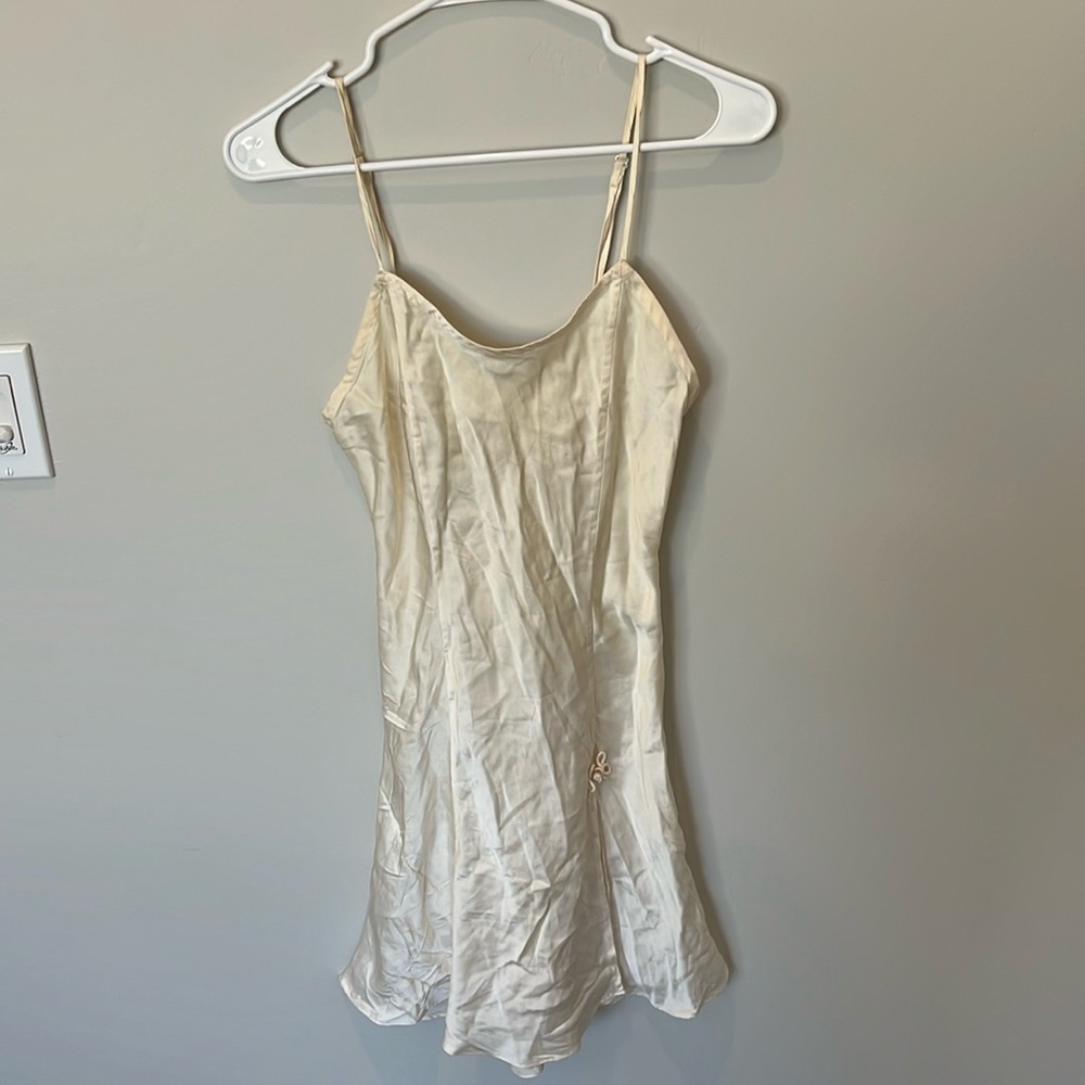 VINTAGE Victorias Secret 100% Silk Bridal Slip Dress Size S Ivory Cream White